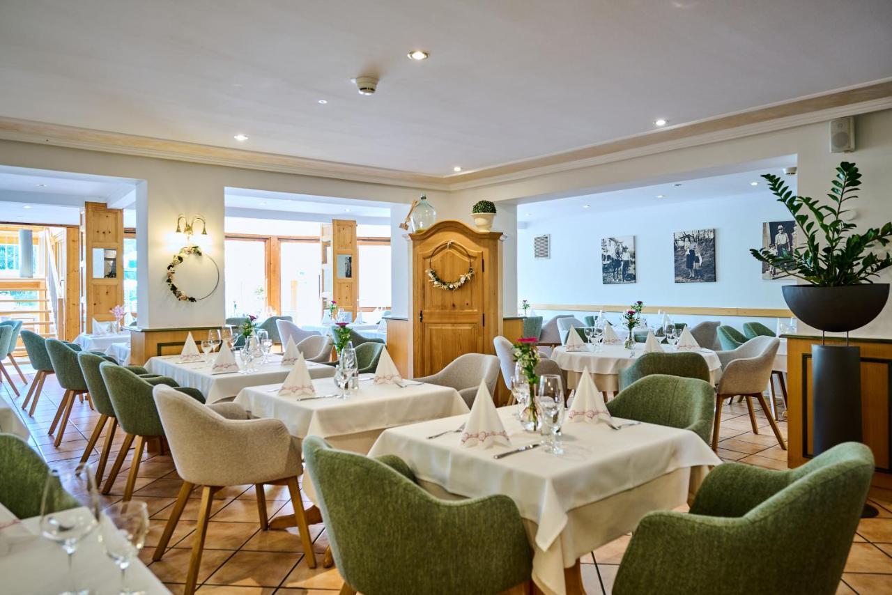 Hotel Restaurant Zum Goldenen Anker Mit Hallenbad & Wellnessbereich Windorf  Ngoại thất bức ảnh