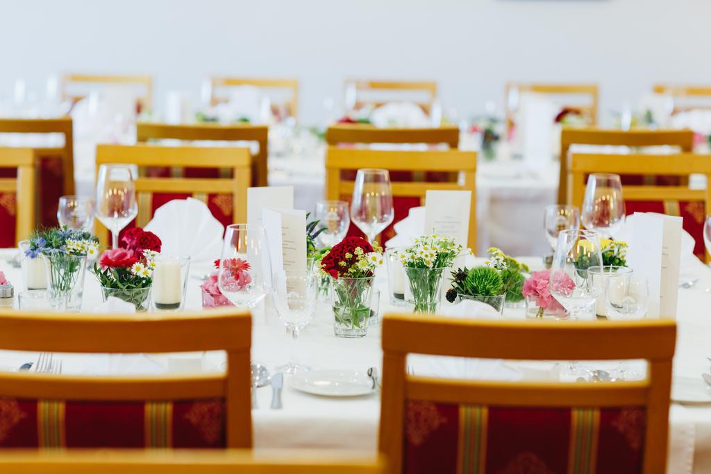 Hotel Restaurant Zum Goldenen Anker Mit Hallenbad & Wellnessbereich Windorf  Ngoại thất bức ảnh