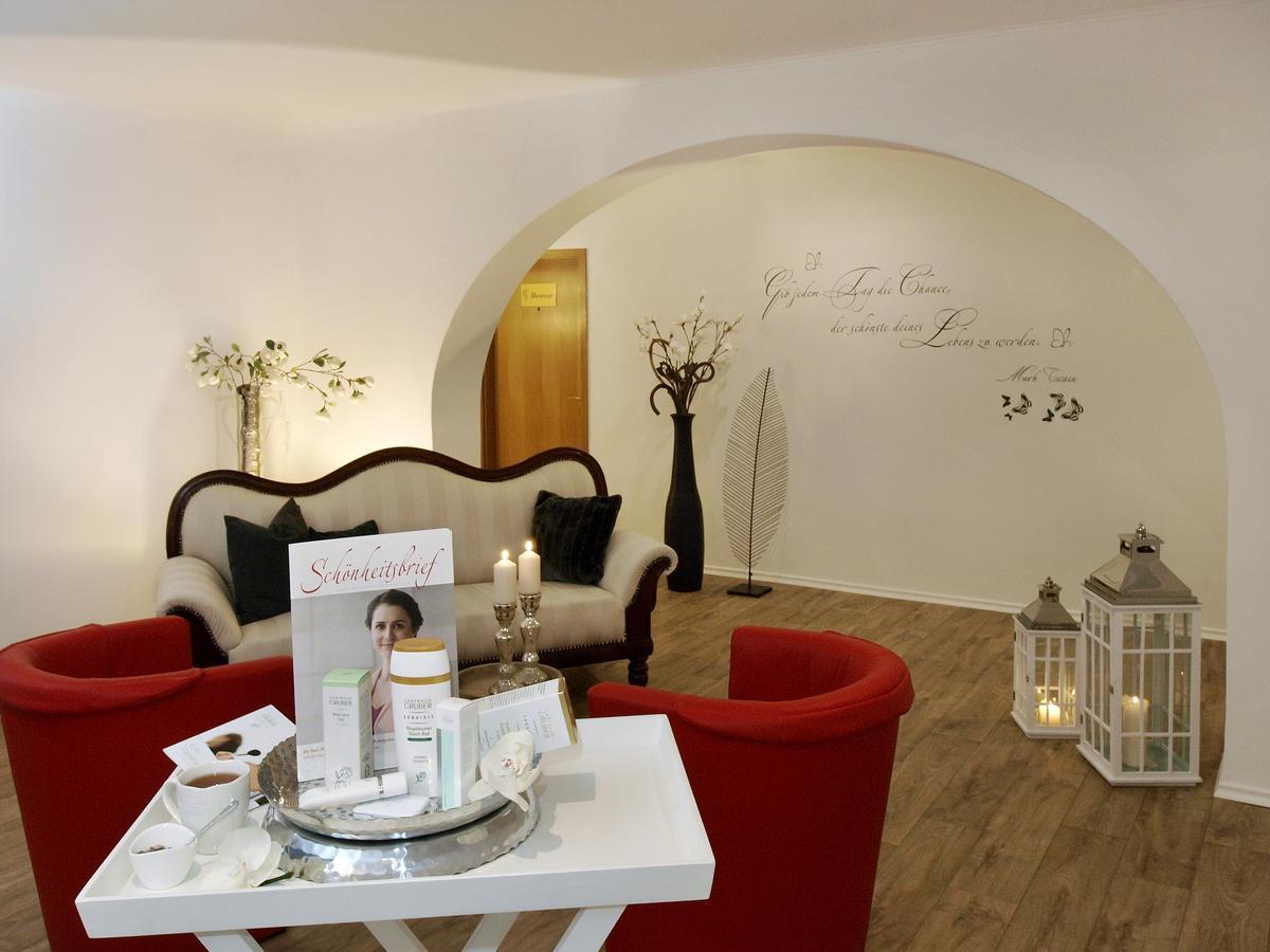 Hotel Restaurant Zum Goldenen Anker Mit Hallenbad & Wellnessbereich Windorf  Ngoại thất bức ảnh